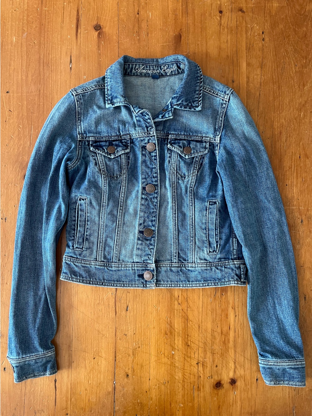 American Eagle Medium Wash Blue Denim Cropped Boho Streetwear Jean Jacket